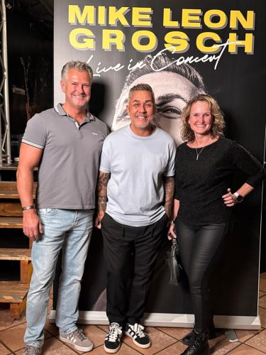 Foto-22.11.25-23-05-56