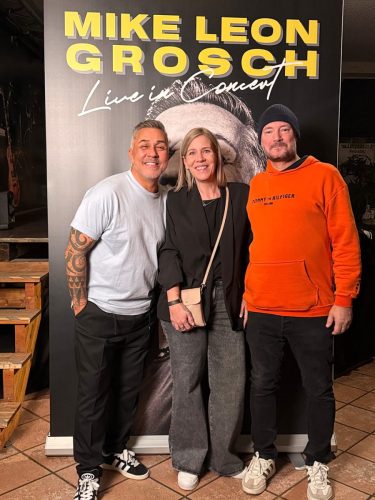 Foto-22.11.25-23-07-53