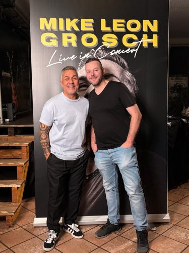 Foto-22.11.25-23-14-58