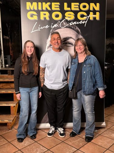 Foto-22.11.25-23-15-17-1