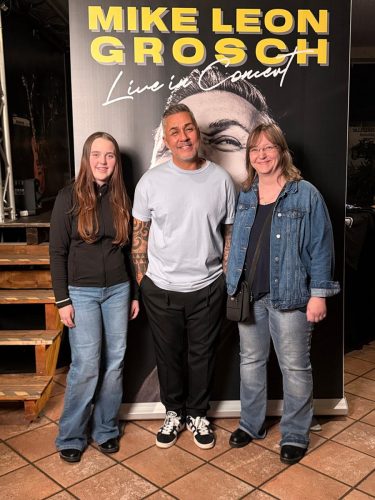 Foto-22.11.25-23-15-17