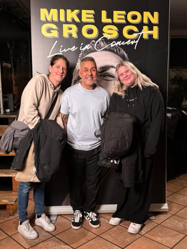 Foto-22.11.25-23-16-18