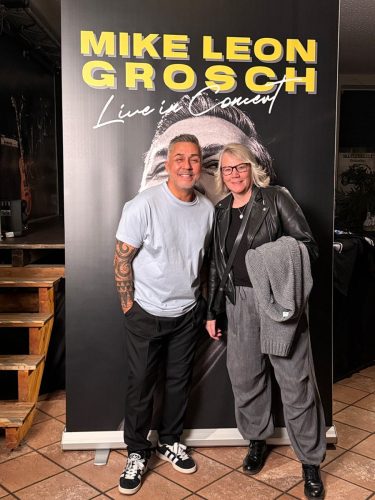 Foto-22.11.25-23-16-49