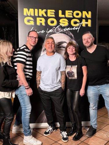 Foto-22.11.25-23-17-15