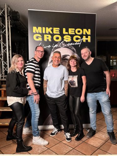 Foto-22.11.25-23-17-18-1