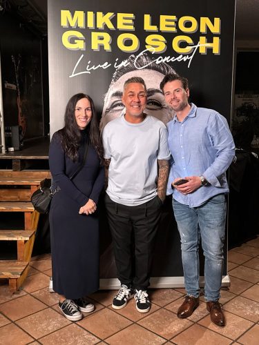 Foto-22.11.25-23-17-44