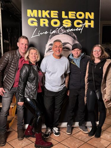 Foto-22.11.25-23-18-43-2