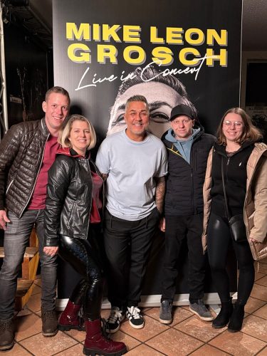 Foto-22.11.25-23-18-43